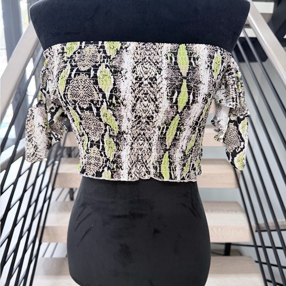 Tops - New Y2K Lime Snake Print Off-Shoulder Smoked Crop Top size S